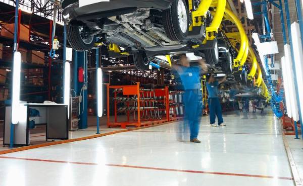 <i>Washington sostiene que esta sobreproducción puede desplazar la manufactura nacional o impedir nuevas inversiones en el sector. gerenme / Getty Images</i>