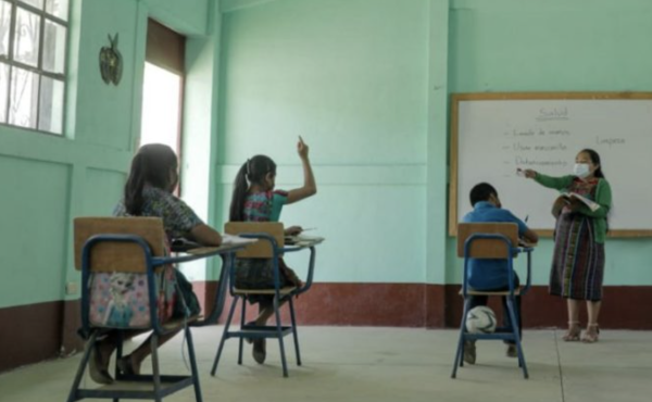 Guatemala: Contagios de COVID-19 en niños se triplica y compromete la calidad educativa