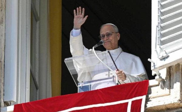 <i>El papa León XIV pidió a los jóvenes usar las redes sociales y la inteligencia artificial (IA) con prudencia. Foto de cortesía</i>