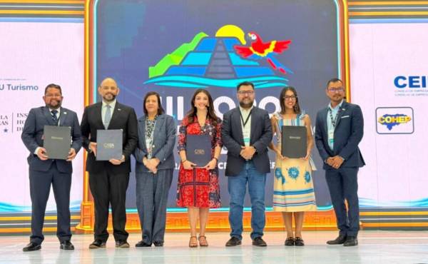 <i>La firma del acuerdo constituye uno de los principales resultados alcanzados durante el III Foro Iberoamericano de Turismo y reafirma el compromiso de los países participantes con la construcción de una oferta regional más competitiva, capaz de responder a las nuevas dinámicas de viaje y a las expectativas de los mercados internacionales. FOTO CATA</i>