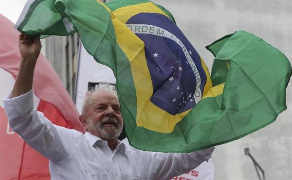 El izquierdista Lula da Silva es elegido presidente de Brasil tras vencer a Jair Bolsonaro