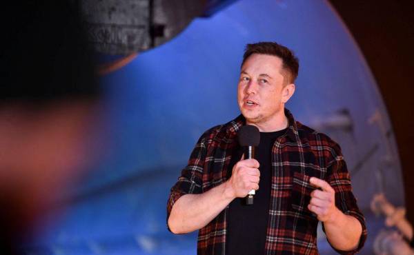 Elon Musk llama a estadounidenses a votar por republicanos en elecciones