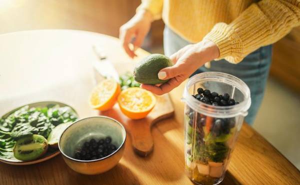 <i>Para los autores, estos hallazgos subrayan la necesidad urgente de integrar la atención y prevención de los trastornos alimentarios en los sistemas de salud pública a nivel mundial. Vasil Dimitrov / Getty Images/iStockphoto</i>