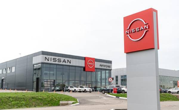 Fabricante japonés de automóviles Nissan vende sus activos en Rusia al Estado ruso