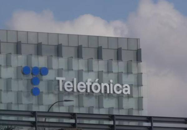 Colombia reconoció que no pudo presentar la garantía bancaria exigida por el Ciadi para suspender temporalmente el pago a Telefónica. FOTO ARCHIVO E&amp;N