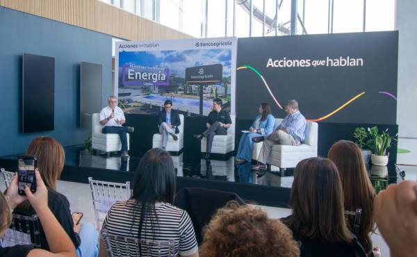 <i>Empresas aliadas como Potenza, Ternova, Millenium Plaza, TOTO Plásticos mostraron acciones concretas con impacto ambiental, social y económico. Foto de E&amp;N.</i>