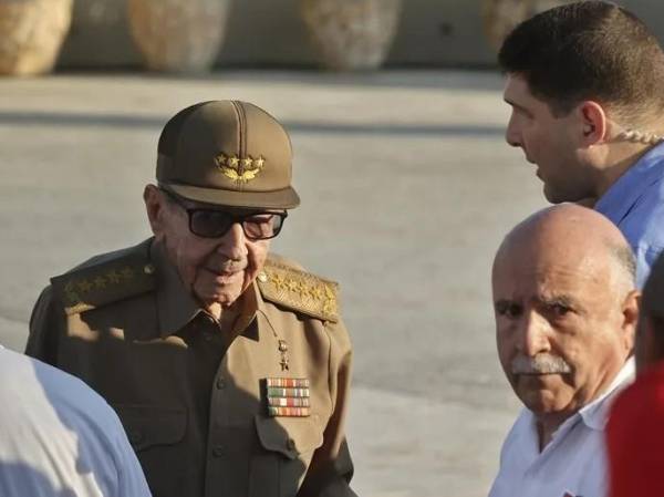 <i>La medida contra Raúl Castro fue anunciada este lunes 19 de octubre por el</i><i><b> fiscal general de Florida, James Uthmeier</b></i><i>. (Foto: EFE)</i>