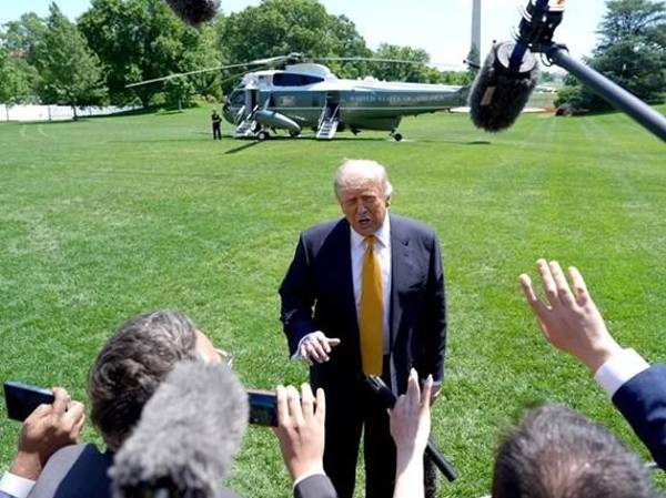 Trump cumplirá una misión diplomática de tres días en Pekín, con una agenda cargada de temas sensibles para ambos países y el equilibrio global. (Foto: EFE)