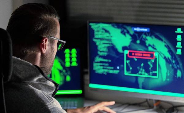 Cualquier empresa, sin importar su tamaño, puede ser víctima de un ciberataque. Foto de iStock