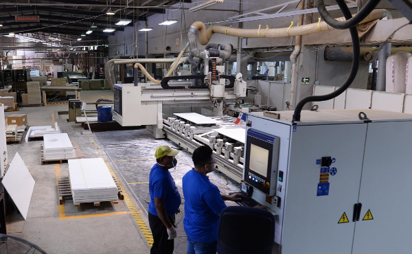 <i>Pese a los desafíos económicos globales, las empresas de la región mantienen planes de expansión de su fuerza laboral durante el segundo trimestre de 2026. Foto de archivo</i>