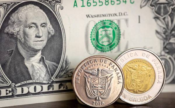 <i>Los depósitos externos crecieron 13,33 %, mientras que los depósitos internos aumentaron 3,49 %, reporta la Superintendencia de Bancos de Panamá. Foto de iStock</i>