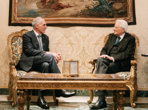 <i>En el marco de su visita oficial a Italia, el presidente Nasry Asfura, se reunió con su homólogo italiano, Sergio Mattarella, para abordar temas de interés común relacionados con el intercambio comercial, las relaciones diplomáticas y las oportunidades de inversión entre ambos países. Foto de cortesía</i>