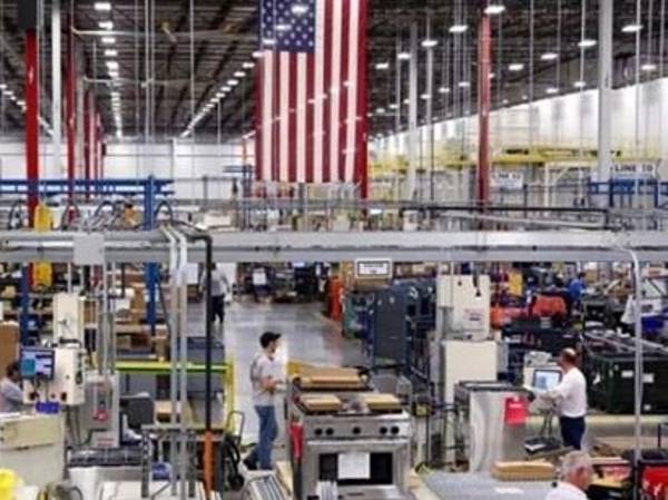 El repunte trae una señal de cautela: <b> parte importante del crecimiento parece provenir de compras preventivas y acumulación de inventarios. (Foto: Archivo)</b>
