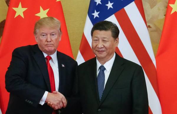En el ámbito económico, Xi Jinping abogó por consultas igualitarias para resolver diferencias. Foto de EFE
