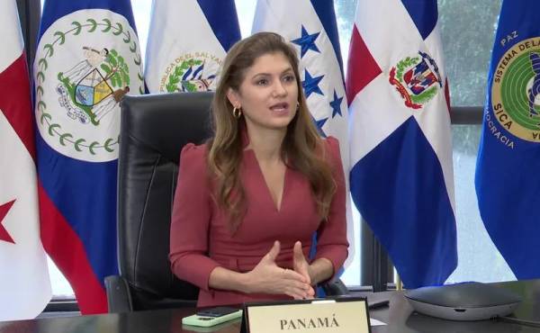 Panamá reemplaza a canciller que pidió ayuda para enfrentar migración ‘en descontrol’