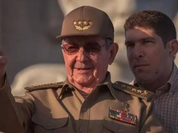 Raúl Castro y su nieto serían las cabezas reales de la propiedad de Gaesa. (Foto: Archivo)