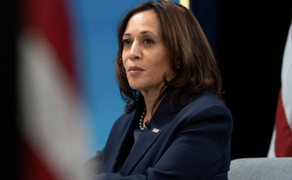 La vicepresidenta de EEUU Kamala Harris da positivo al covid-19