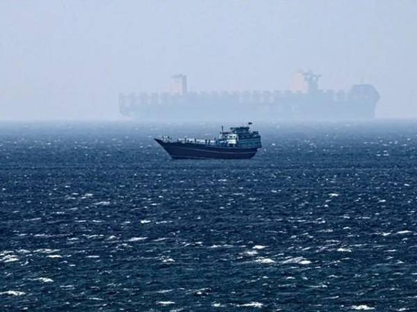 La importancia de lo que ocurre en Ormuz excede lo regional. El estrecho funciona como un punto de intersección entre energía, comercio global y estabilidad financiera. (Foto: EFE)