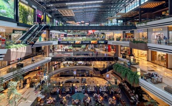Los proyectos más ambiciosos de América Latina ya no son recintos individuales. Son distritos de entretenimiento. En la foto:<b> </b>Centro Comercial Oakland, Ciudad de Guatemala. (Foto: Cortesia)