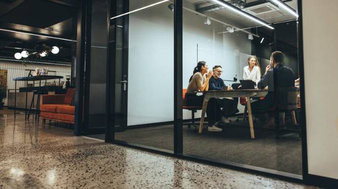 <i>La operación se enmarca en los programas de intermediación financiera del BCIE, orientados a ampliar el acceso al financiamiento mediante alianzas con instituciones financieras. Foto de jacoblund / Getty Images/iStockphoto</i>