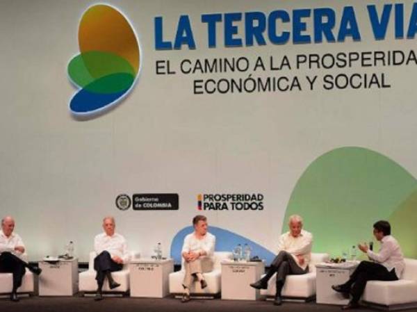 'El mercado hasta donde sea posible, el Estado hasta donde sea necesario', dijeron los líderes e hicieron propuestas para orientar el proceso de paz. (Foto: AFP)