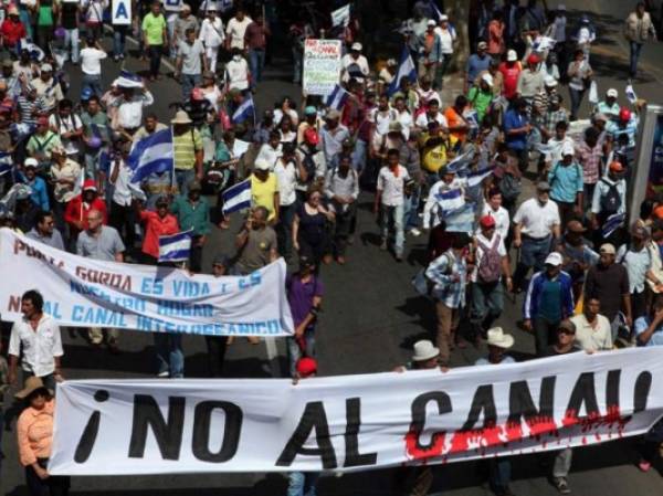 Los campesinos de las comunidades aledañas viven preocupados ante la amenaza de desalojos por las obras.