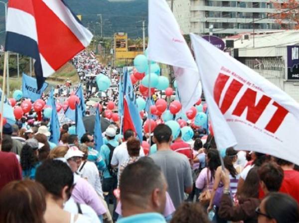 La marcha del día 16 es, por el momento, puntual. La del día 26 es indefinida; tanto que el secretario general ANEP, Albino Vargas, señaló que el movimiento se mantendrá 'lo que el gobierno quiera que dure'. (Foto: Undeca).