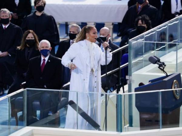 WASHINGTON, DC - JANUARY 20: Singer Jennifer Lopez performs during the inauguration ceremony on the West Front of the U.S. Capitol on January 20, 2021 in Washington, DC. During today's inauguration ceremony Joe Biden becomes the 46th president of the United States. Kevin Dietsch-Pool/Getty Images/AFP