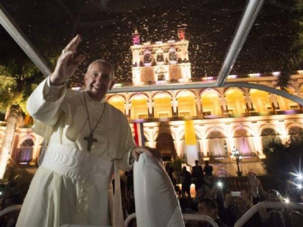 Latinoamérica es fundamental para el futuro de la Iglesia, indicaron analistas. Por eso, Francisco, 'el rostro de la bondad, la misericordia y la ternura', según monseñor Espinoza, es clave para renovar la esperanza. (Foto: AFP).