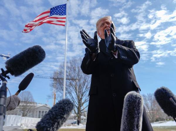 <i>EFE/EPA/KENT NISHIMURA / POOL</i>