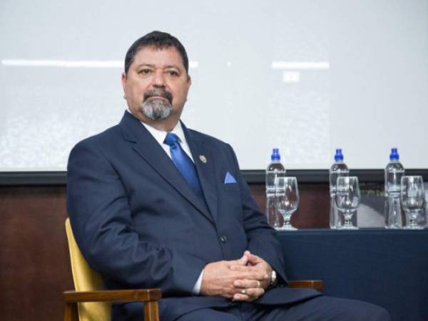 El ministro de Seguridad, Gustavo Mata, pidió respaldo político para dotar a la policía judicial, encargada de la investigación de delitos, de una unidad dedicada exclusivamente al crimen organizado. (Foto: Presidencia).