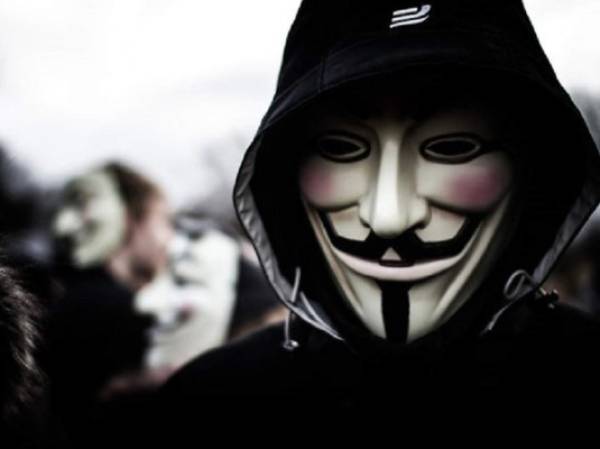 En un mensaje difundido a través de la red social Facebook, Anonymous advierte que de no suspender a la agrupación política, realizarán el ataque más grande que hayan hecho hasta la fecha.