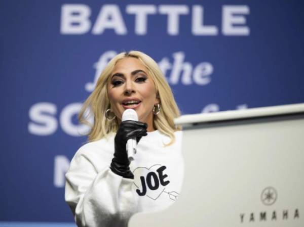 US singer Lady Gaga performs prior to Democratic presidential candidate Joe Biden speaking during a Drive-In Rally at Heinz Field in Pittsburgh, Pennsylvania, on November 2, 2020. (Photo by JIM WATSON / AFP)