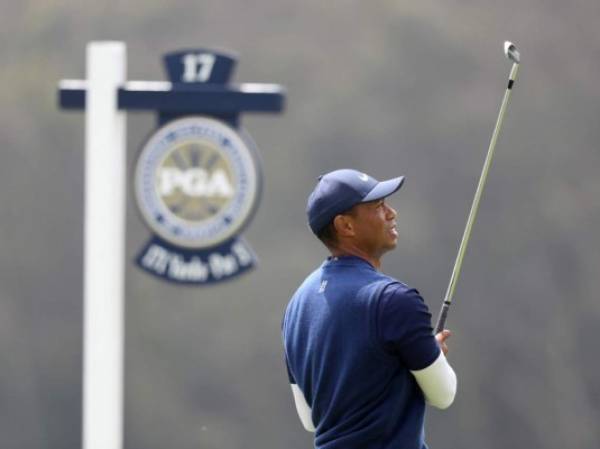 SAN FRANCISCO, CALIFORNIA - AUGUST 08: Tiger Woods of the United States watches his shot on the 17th tee during the third round of the 2020 PGA Championship at TPC Harding Park on August 08, 2020 in San Francisco, California. Jamie Squire/Getty Images/AFP