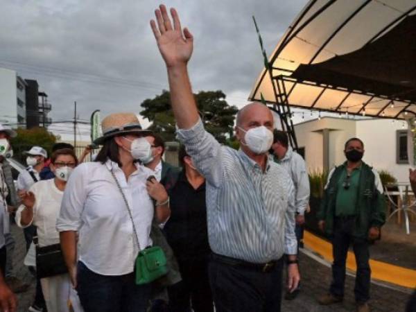 Figueres, del Partido Liberación Nacional (PLN), encabezaba el conteo con un 28,78% de los votos, según los resultados entregados por el Tribunal Supremo de Elecciones (TSE).