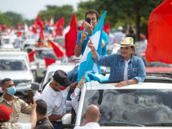 Xiomara Castro viajó acompañada por su familia, el aspirante a designado presidencial, Salvador Nasralla y también por Doris Gutiérrez en su gira a Nacaome, Valle.