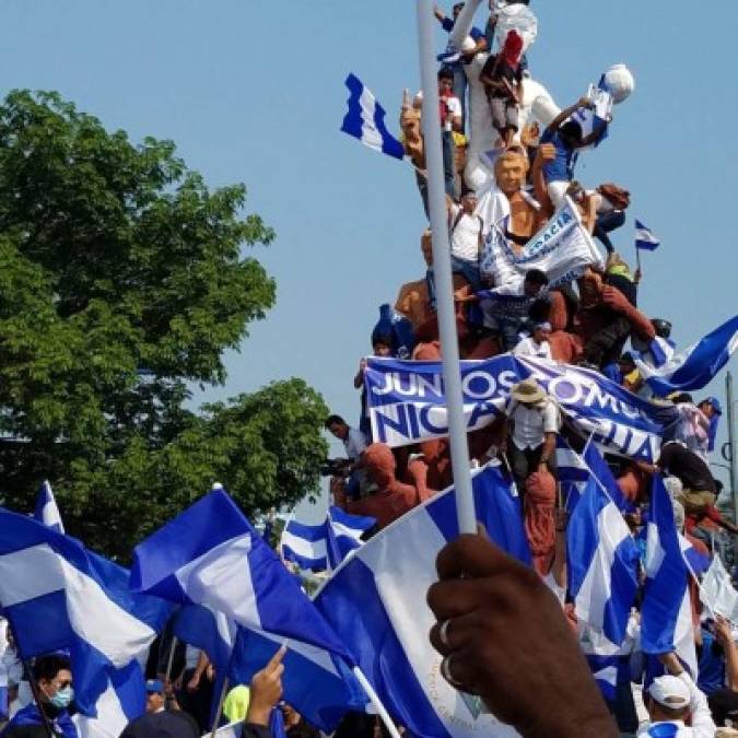 Miles de nicaragüenses marchan por la democratización en Nicaragua