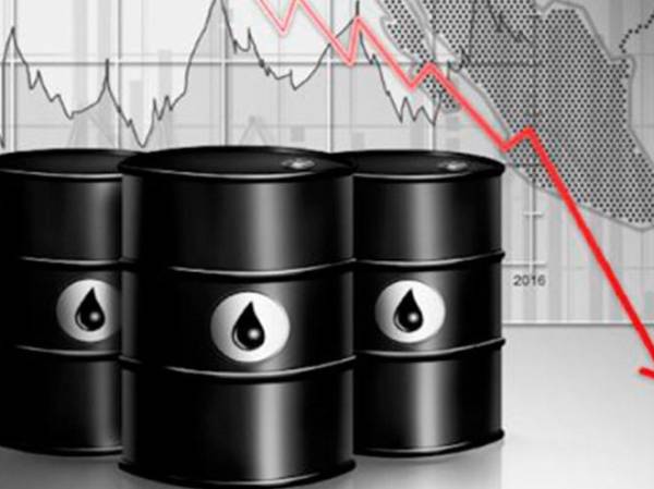 Petróleo cae más del 5% por avances en cese al fuego en Ucrania y COVID-19 en China