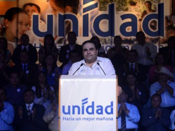 Elías Antonio Saca fue presidente de El Salvador entre 2004 y 2009. Buscó la presidencia de la República de nuevo en las elecciones de 2014 bajo la bandera de la coalición Unidad.