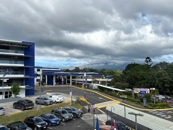 <i>El Centro también proyecta abrir espacios para investigación aplicada y futuras colaboraciones con empresas y organizaciones que requieran soluciones tecnológicas de supercómputo basadas en datos e inteligencia artificial. Foto de cortesía</i>
