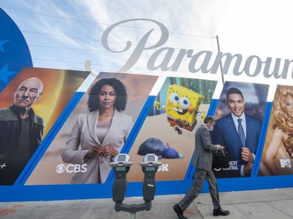 <i>La directiva de Paramount agradeció la decisión de la FCC en medio del bloqueo temporal de un mediático y controvertido juicio que afronta la compañía por parte de doce estados del país, liderados por California y Nueva York, que acusan el acuerdo de fusión de WBD de monopolio. Foto de EFE</i>