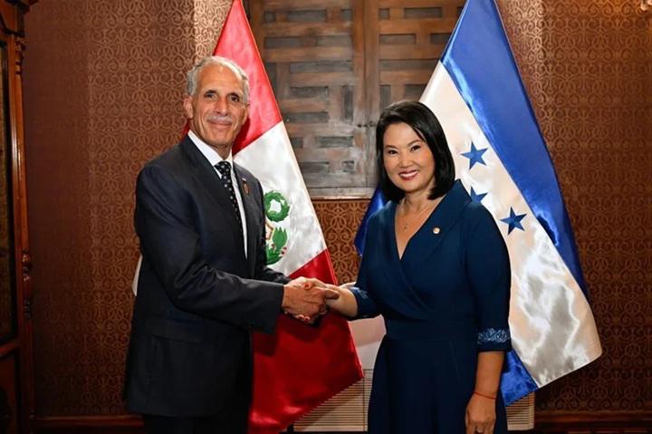 Keiko Fujimori jura como la presidenta de Perú para el quinquenio 2026-2031