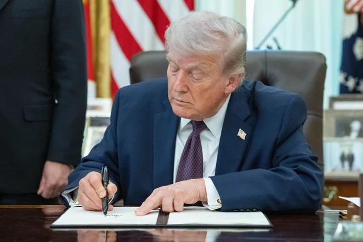 La decisión de Trump marca un giro respecto a la postura de no intervención de la Casa Blanca. (Foto: EFE)