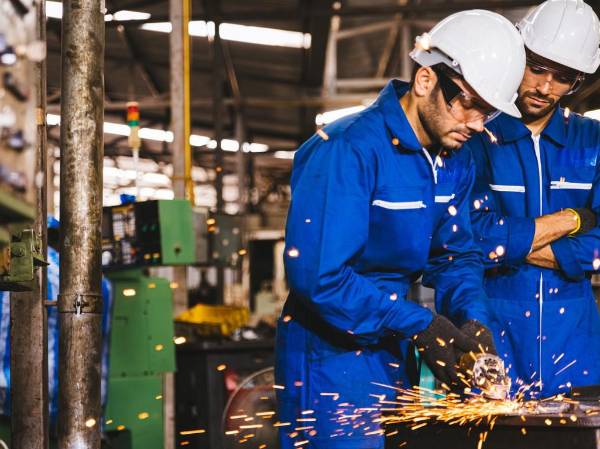 <i>El Banco Mundial estima que las pequeñas y medianas empresas constituyen cerca del 90 % del total de negocios y generan más de la mitad del empleo mundial. Foto de iStock</i>