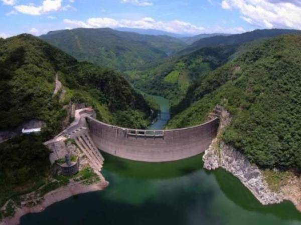 El invierno del año anterior no logró llenar los embalses de las principales represas de Honduras.