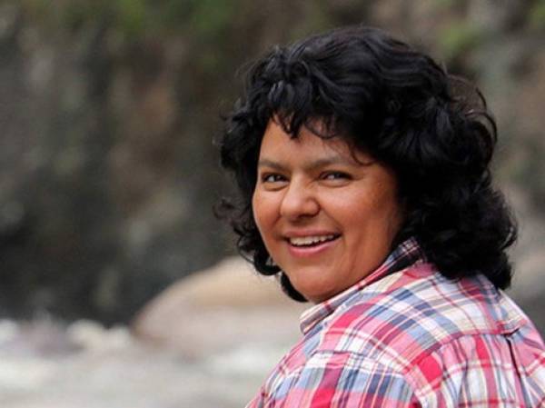 La activista Berta Cáceres fue asesinada en su propia casa, a pesar de que la CIDH había obligado al Gobierno en 2009 a brindarle protección policial, (Foto: http://earthfirstjournal.org)