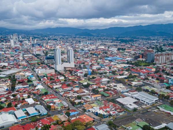 Más del 69 % del inventario de oficinas de Costa Rica está en riesgo de obsolescencia