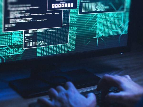 Canciller de Guatemala reconoce hackeo de red consular