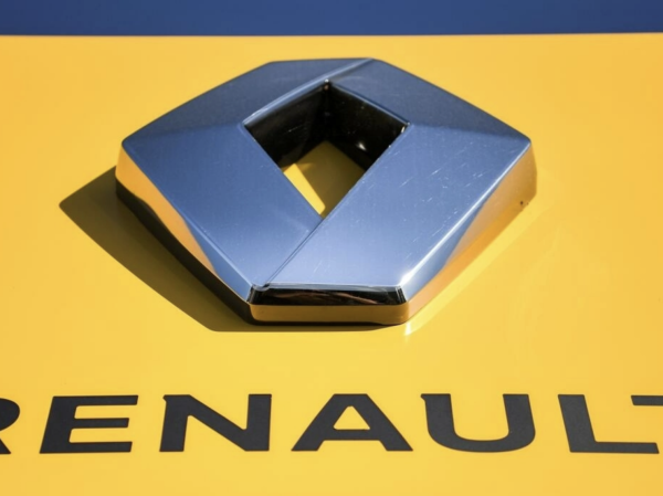 Renault pausa producción en su planta de Moscú
