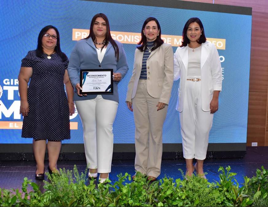 Laura Sorto, Gerente Comercial de Farmacias San Nicolás